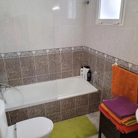 Three-bedroom Nyaraló