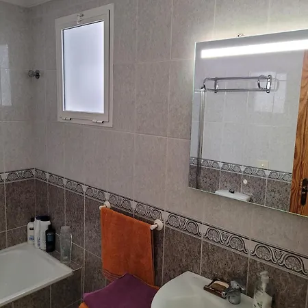 Nyaraló Three-bedroom Cruce de Arinaga